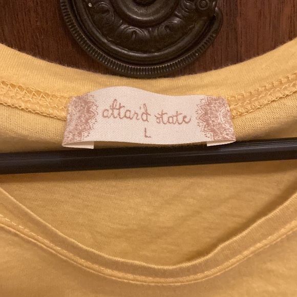 Alter’d State large yellow tee! - Picture 2 of 3